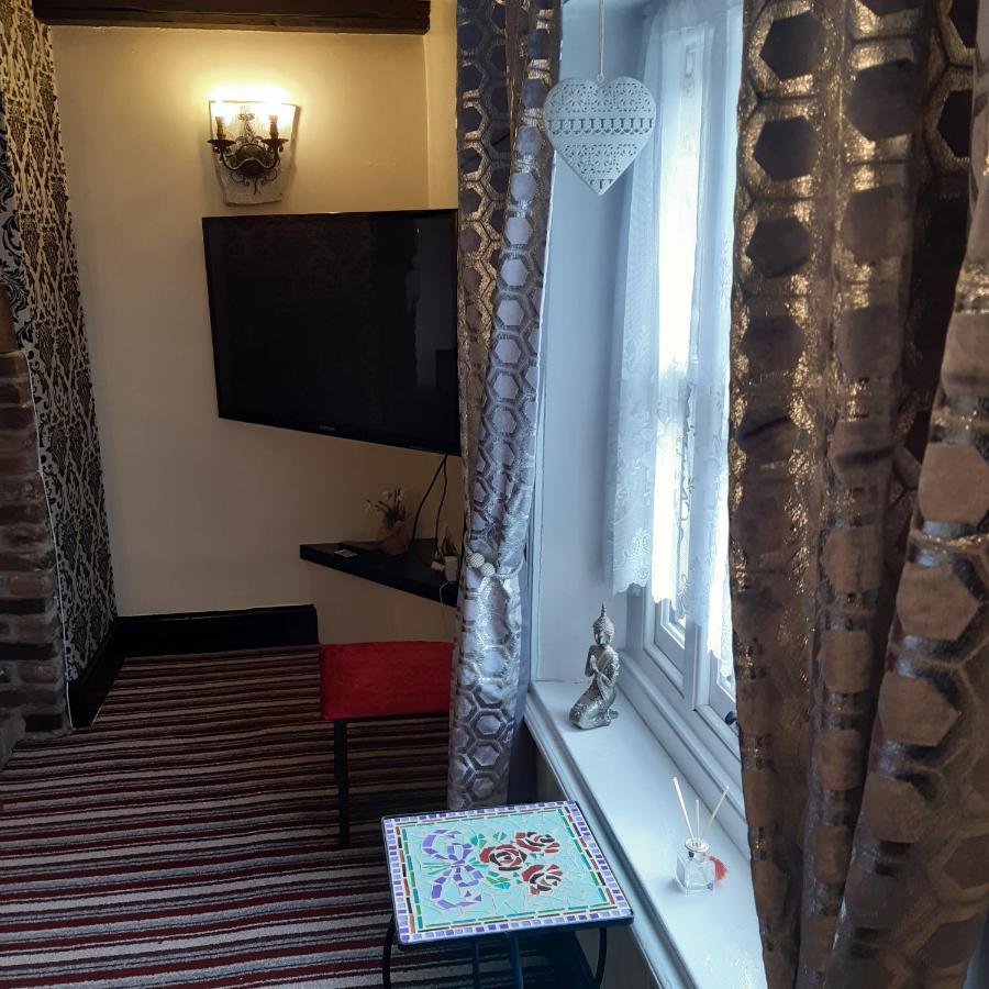 The Saracens Head Old Lounge Apartment Скегнес Екстериор снимка