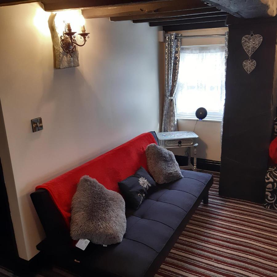 The Saracens Head Old Lounge Apartment Скегнес Екстериор снимка